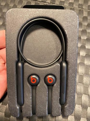 BeatsX Earphones Headphone Chip – Black photo review
